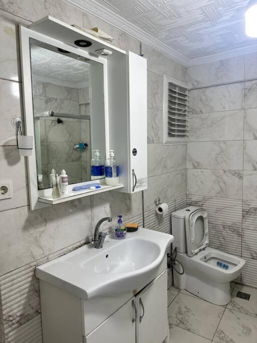 Aksaray'da 2+1 Genis Daire İstanbul
